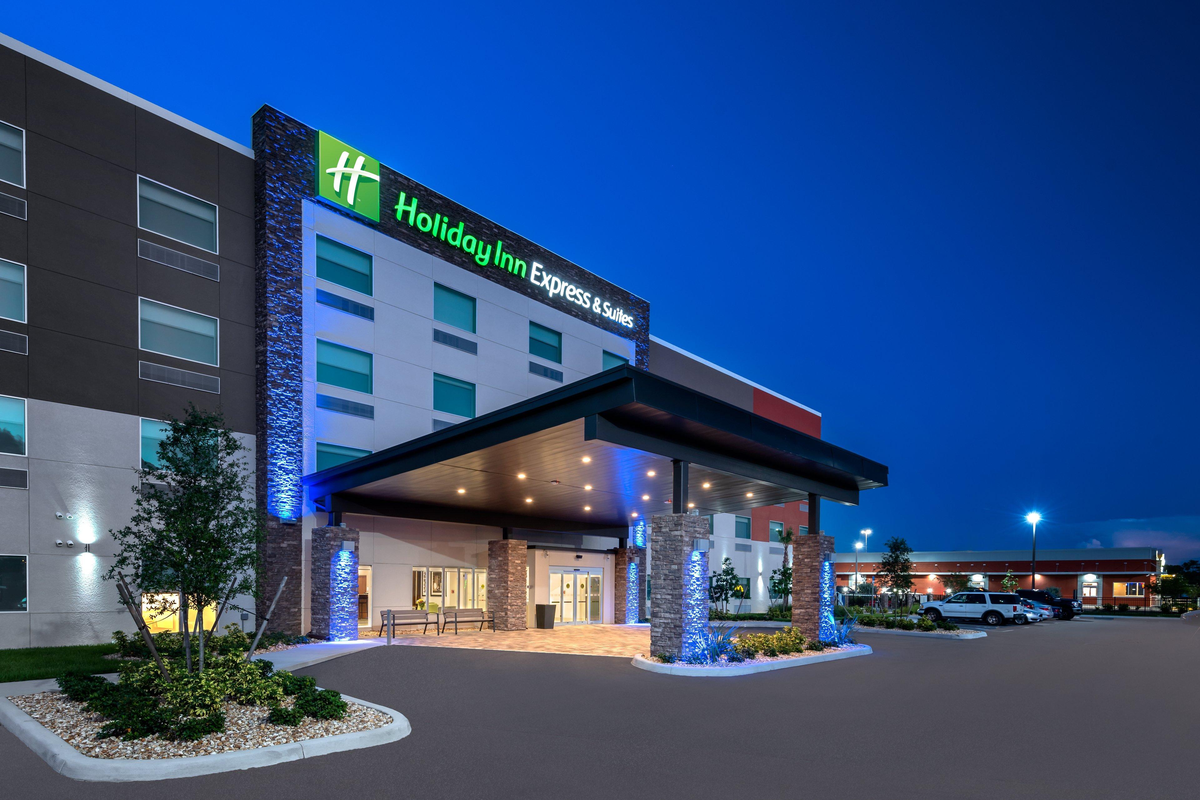 Holiday Inn Express & Suites - Punta Gorda, An Ihg Hotel Ngoại thất bức ảnh