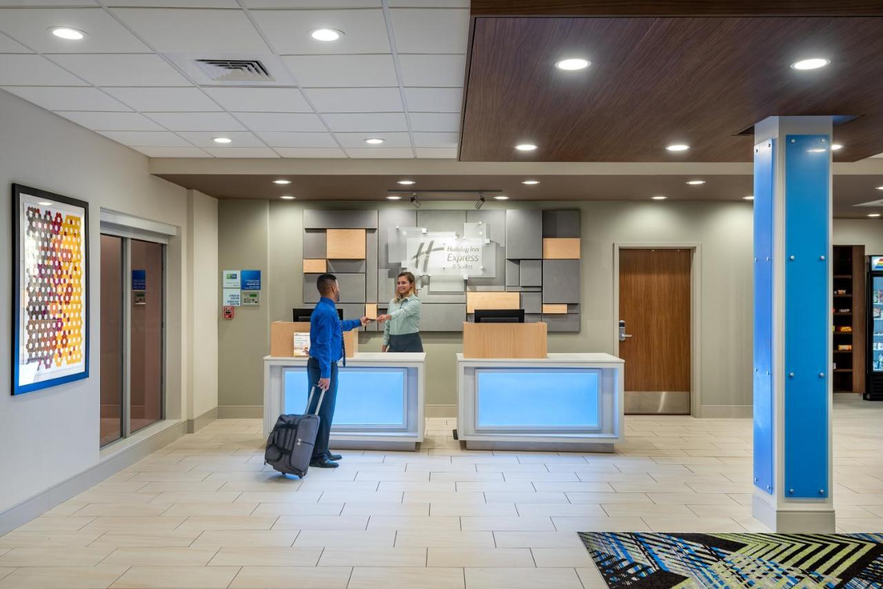 Holiday Inn Express & Suites - Punta Gorda, An Ihg Hotel Ngoại thất bức ảnh